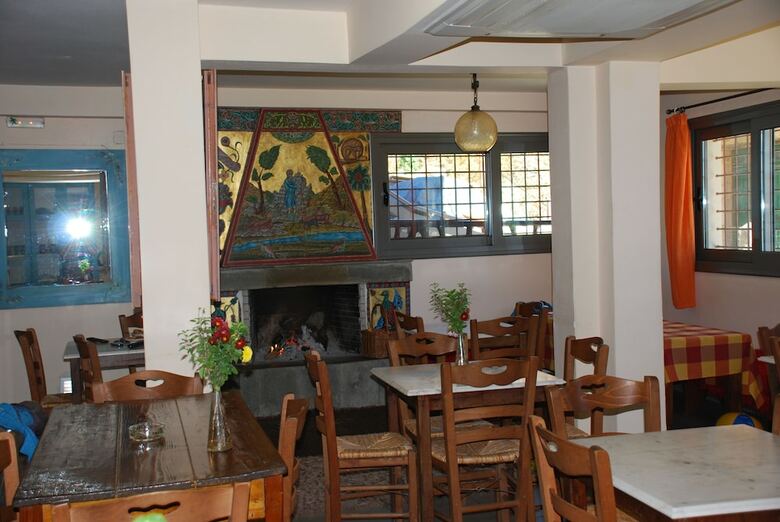 Hotel To Greki