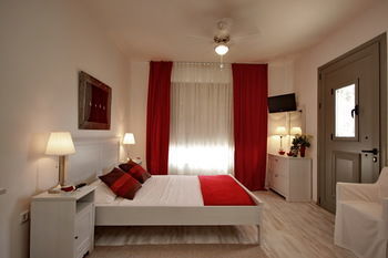 Aloe Luxury Apartments & Suites