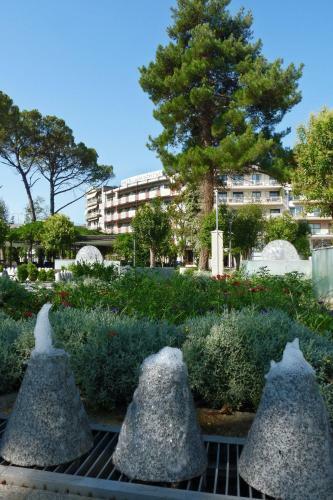 Hotel Dimokritos