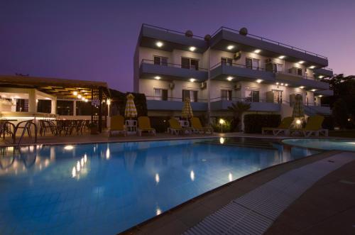 Antomar Apartments And Studios