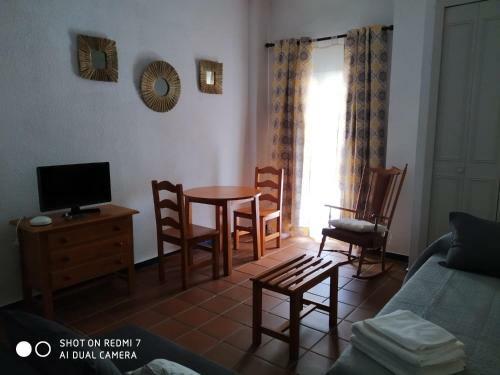 Apartamento Reina Y Pastora Con Parking