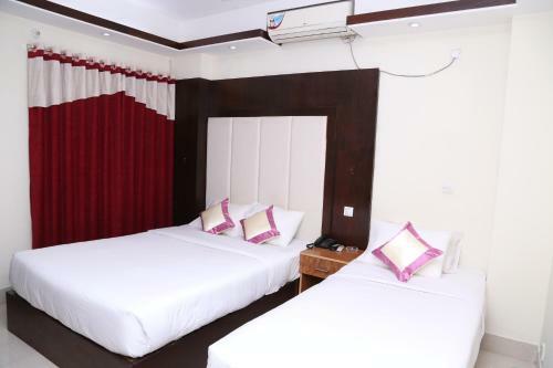 Hotel Platinum Ltd
