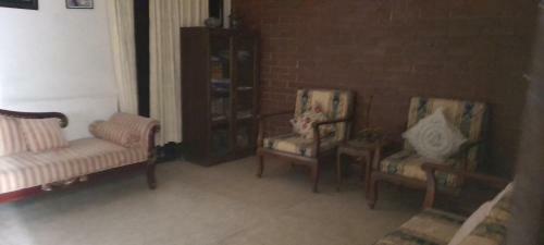 Bed & Breakfast Family Room For Short Stay