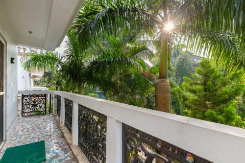 Esta Bella Villa B