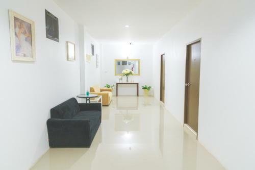B.s Boutique Hotel