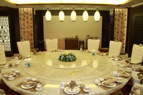 Don Chan Palace Hotel & Convention
