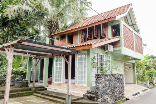 Hostal Omah Kemiri 4 Yogyakarta