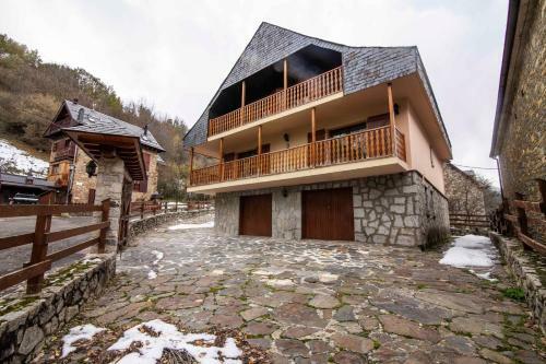 Casa Bargadera de Alma de Nieve