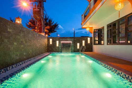 Hostal La Vista Villa - B? H? H?i An
