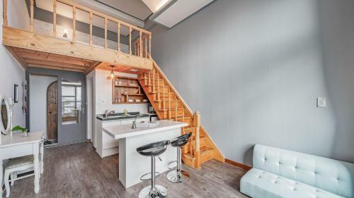 White Beach Pension