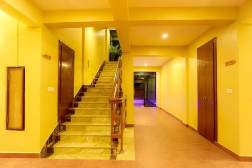 Albergue Om Gaura Hotel