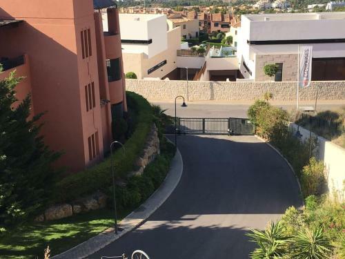 Los Altos Apartment