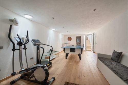 New! Stunning Villa With Sea View, Pool, Sauna And Jacuzzi