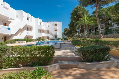 Magnific Apartment With Pool Close To The Ferrera Beach