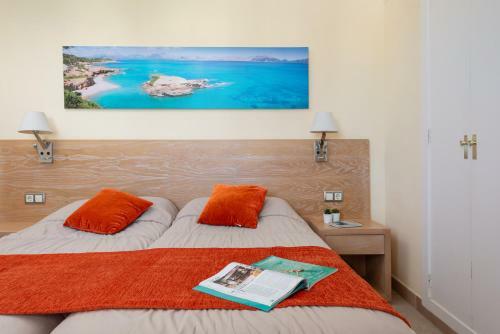Magnific Apartment With Pool Close To The Ferrera Beach