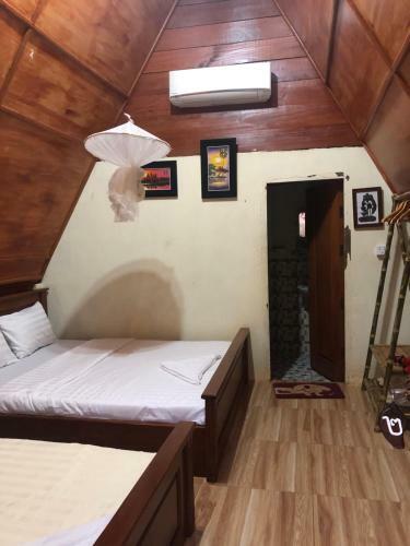Hostal Mondulkiri Pizza Bungalows