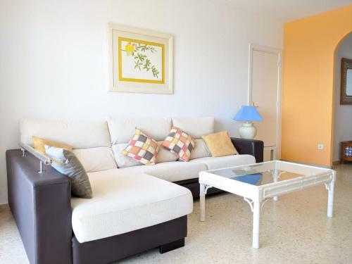 Estepona, Apartamento En Primera Linea de Playa
