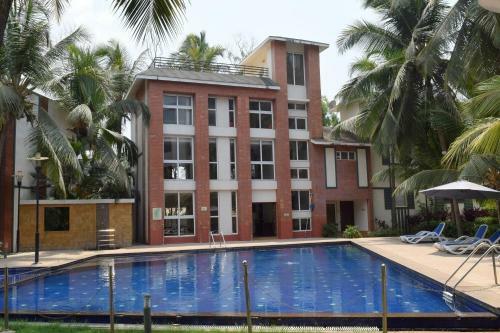 14) Very Modern Furnished Serviced Apartment