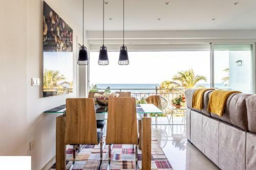 Apartamento First Line Beach Sea View Estepona