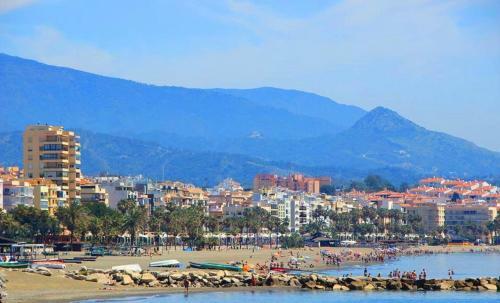 Apartamento First Line Beach Sea View Estepona