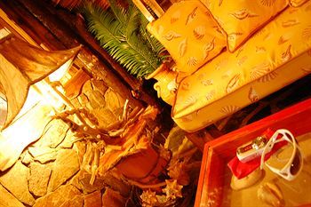 Chalet Tropical Village