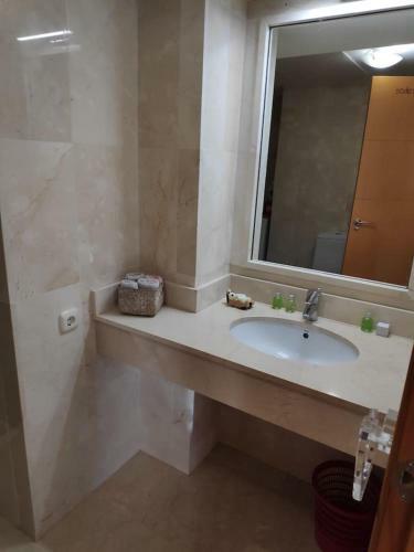 Apartamento En 1� L�nea de Playa, Estepona Centro