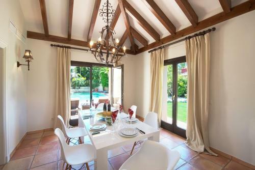 Villa Casasola