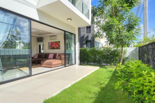 Villa Andy With Pool And 800 M Away From Beach
