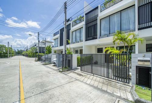 3 Bdr Laguna Park Phuket Holiday Home, Nr. 34