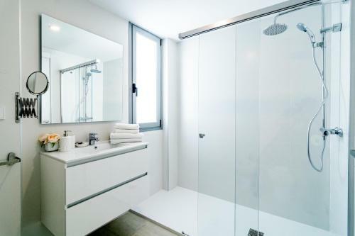 Vg- 2 Bedroom Apartment In Luxury Development