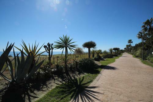 Apartamento Relaxing Beachfront Complex With Swimming Pool In Costalita