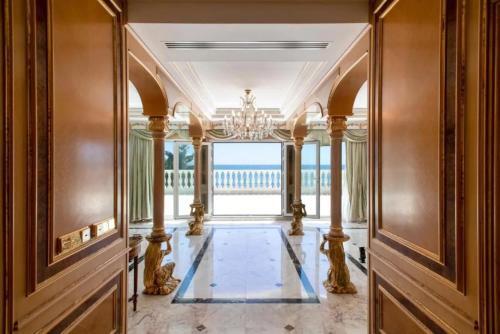 The Palace Marbella - Lavish Beachfront Villa