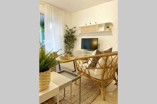 Apartamento Beachside Appartment With Pool, 150m To The Beach