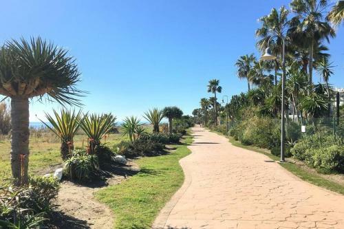 Apartamento Beachside Appartment With Pool, 150m To The Beach