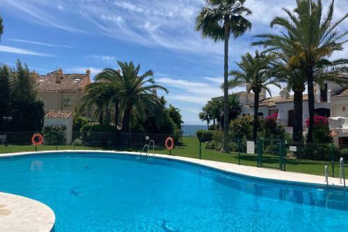 Sunny Beachfront Holiday Townhouse Estepona
