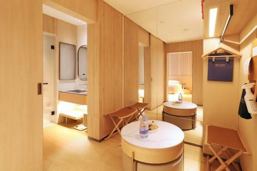 Bolly Wood Hotel Beijing Wangfujing Branch