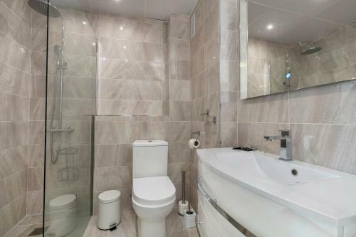 Apartamento Fantastic 2 Bed Apt With Massive Rooftop - Rdr232