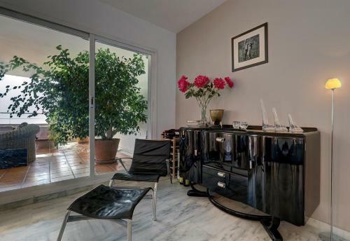 Apartment Boulevard 304