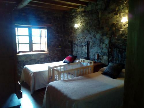 Apartamentos Y Casa La Paredana, Agroturismo