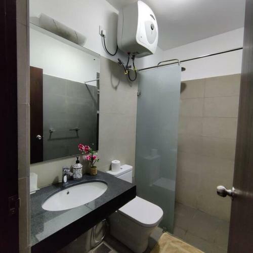 3 Bedroom Apartment In Close Proximity To Beach