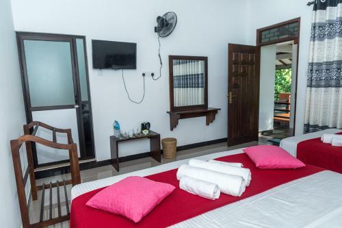 Hotel Sadee's Place