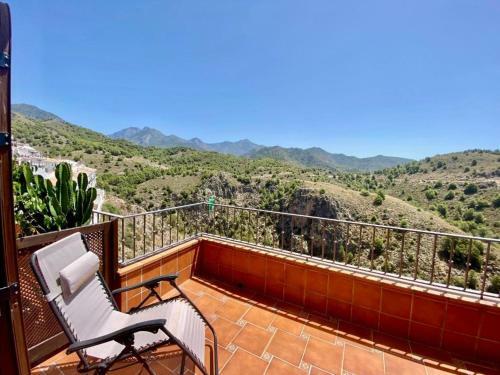 Casa Con Incre�bles Vistas A Las Monta�as Y Al Mar