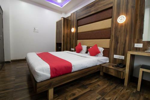 Oyo Flagship 43003 Hotel Sai Plaza