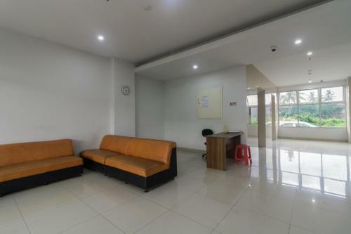 Hostal Reddoorz Apartment @ Dramaga Tower