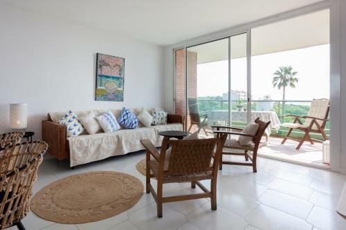 Gava Mar- Castelldefels Beachfront Apartment- Direct Access To The Beach