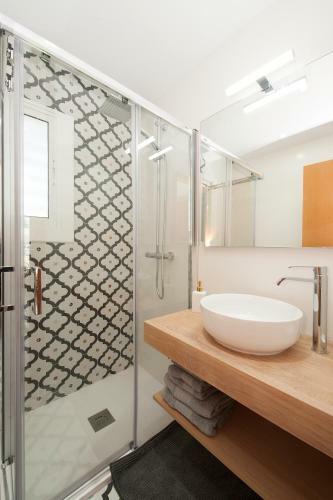 Apartamento Modern Penthouse With Rooftop Close To The Beach