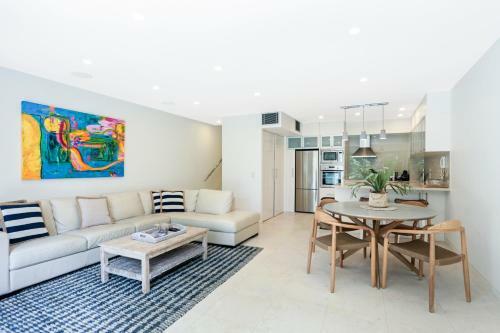 Aparthotel Little Cove Court