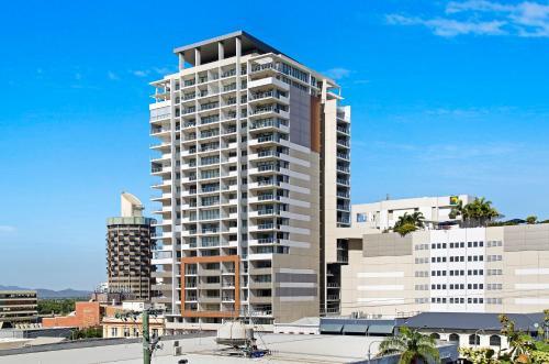 Dalgety Apartments