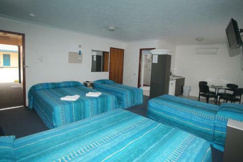 Cedar Lodge Motel