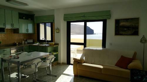 Apartamento �tico En Primera Linea de Playa